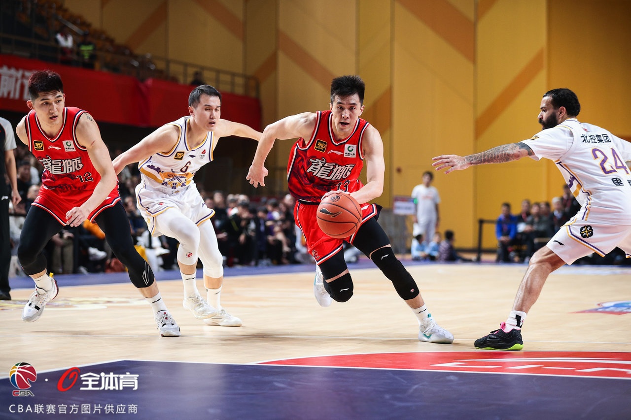 关于赛前体能课后，广州队复出首秀备战欧联，球迷炸锅，年轻球员得到机会的信息-米兰官网