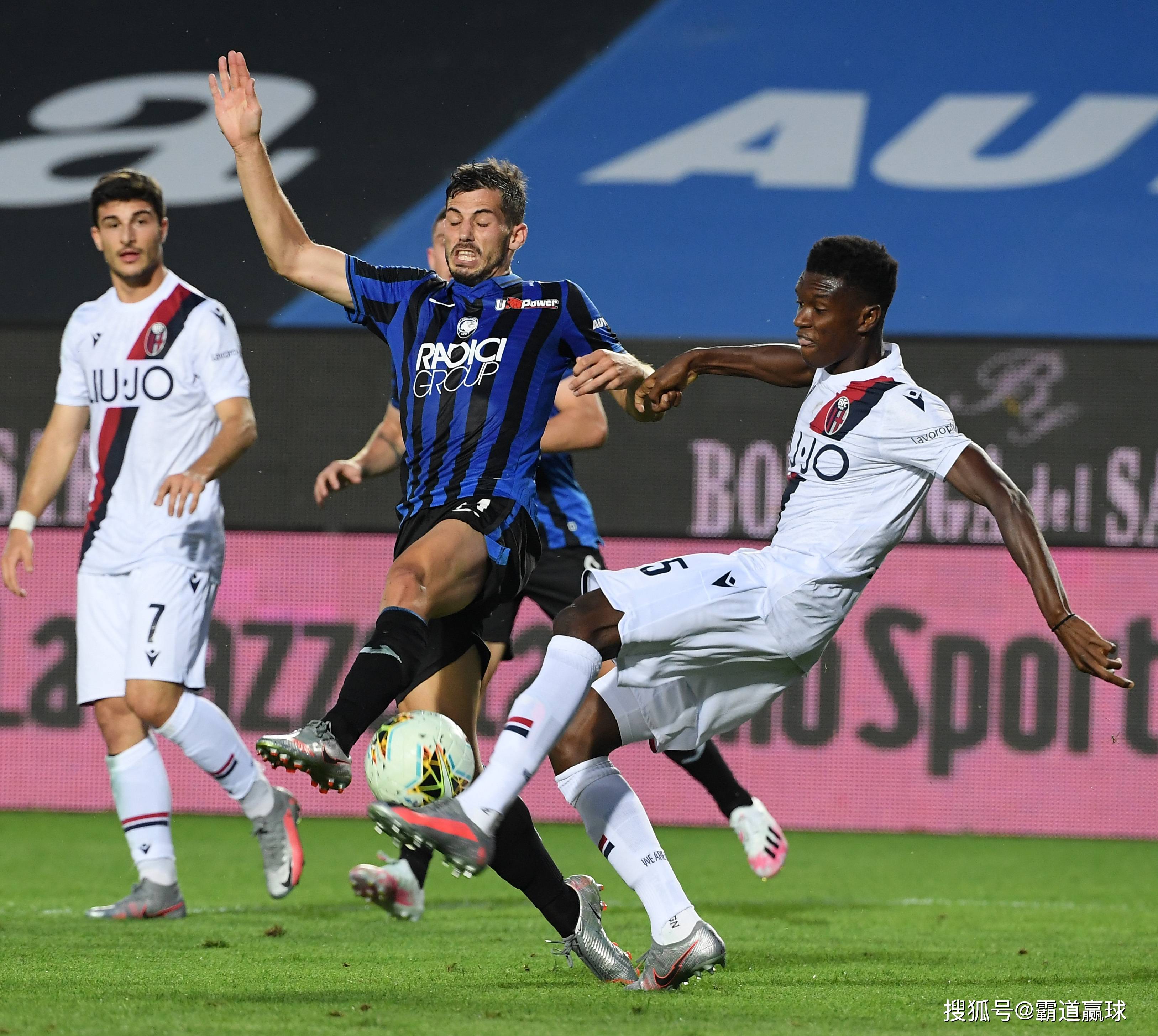 交响乐团演奏万泉河水-米兰娱乐