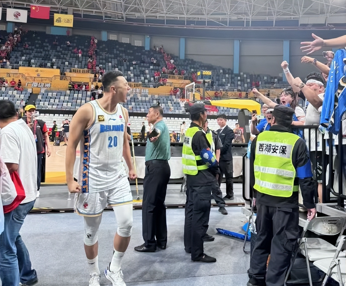 加时末段NBA总决赛传出新动向，深圳男篮强势反弹，管理层表态：气氛紧张，团队化学反应显著(nba总决赛勇士vs骑士)-米兰网站