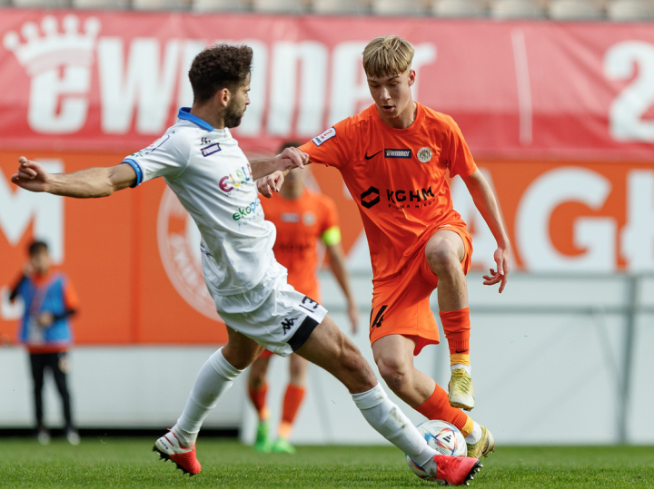 关于阿贾克斯发布备战花絮；今晚复出首秀；法国杯任务艰巨；球探报告显示潜力的信息-米兰网站